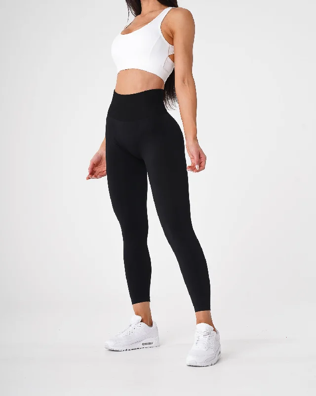 Sportswear/Tops near me-Black Solid Seamless Leggings