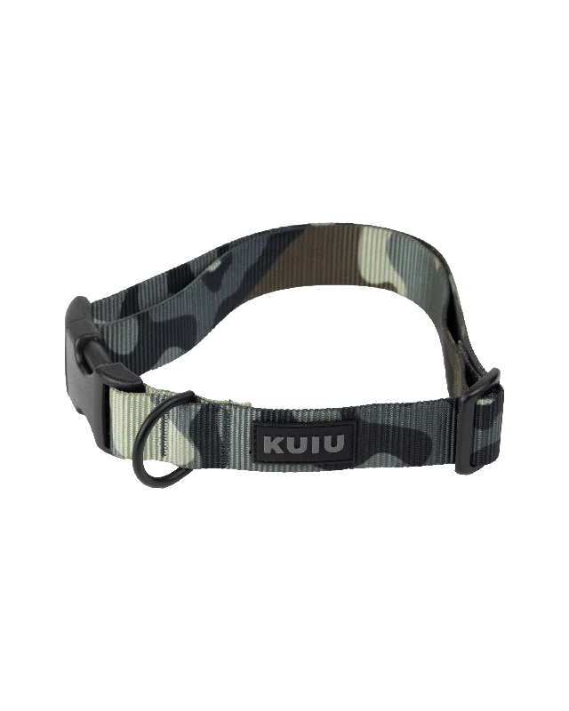 Camo Webbing Dog Collar | Vias