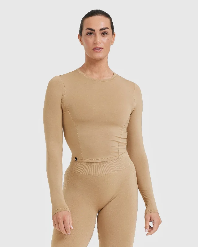 Sportswear/Tops color lock-Mellow Soft Mid Long Sleeve Top | Dune Brown