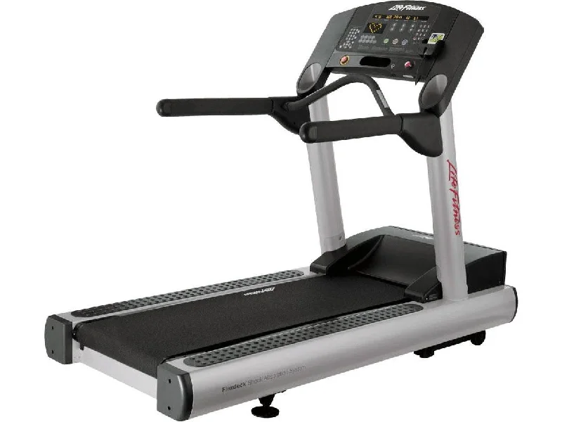 treadmill with quiet operation-Used Life Fitness CLST Integrity Series Treadmill